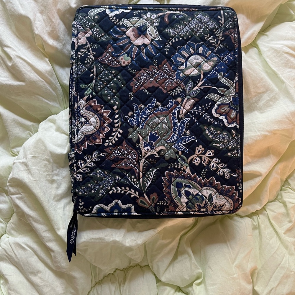 Vera Bradley Floral Quilted Binder - Blue and White